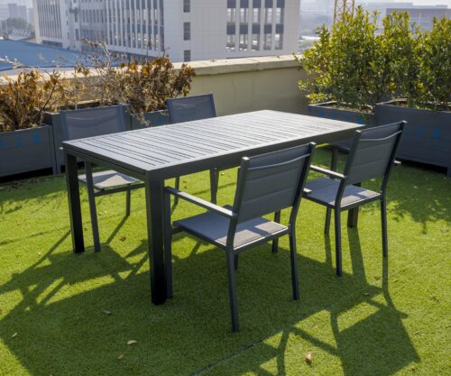 Alu extendable table