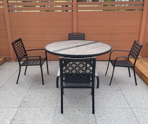 Steel plastic wood table