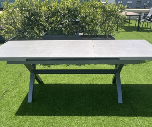 Alu stone grain auto extension table