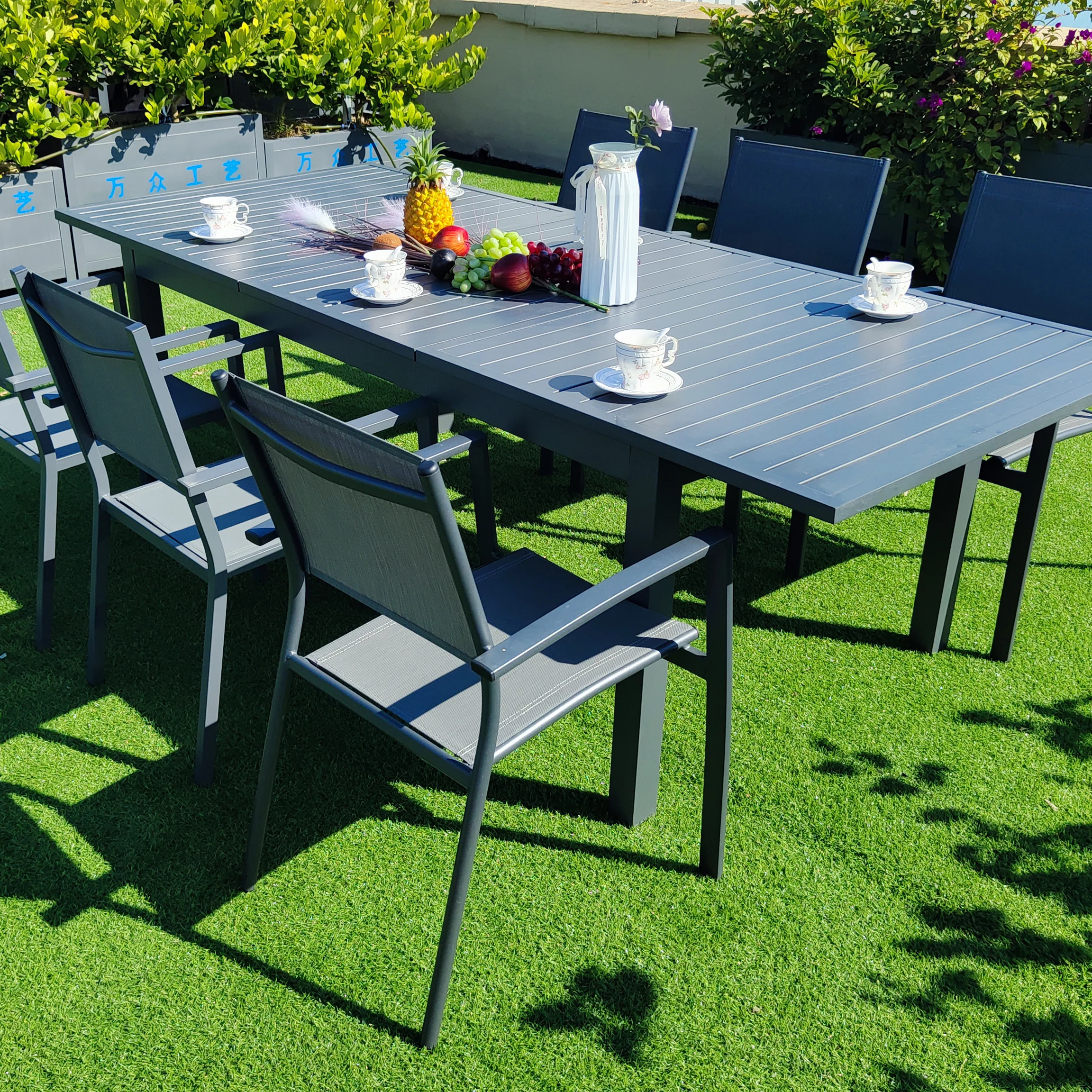 Alu slat extendable table (Butterfly flips)