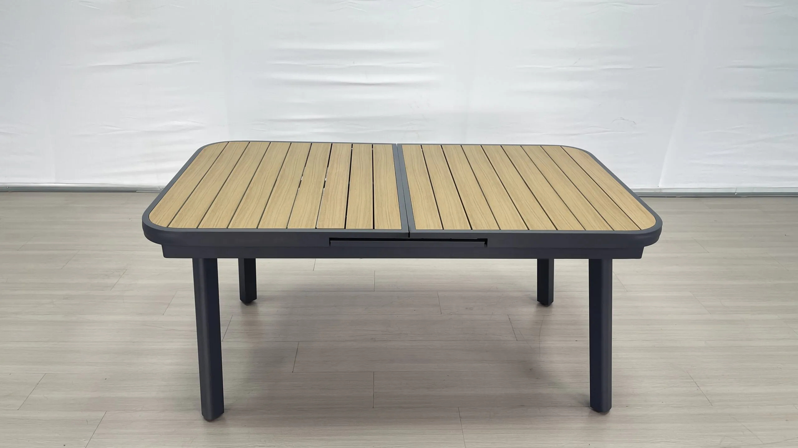 Aluminum plastic wood automatic extendable table - Image 2